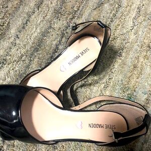 I am selling Steve madden, black, high heels